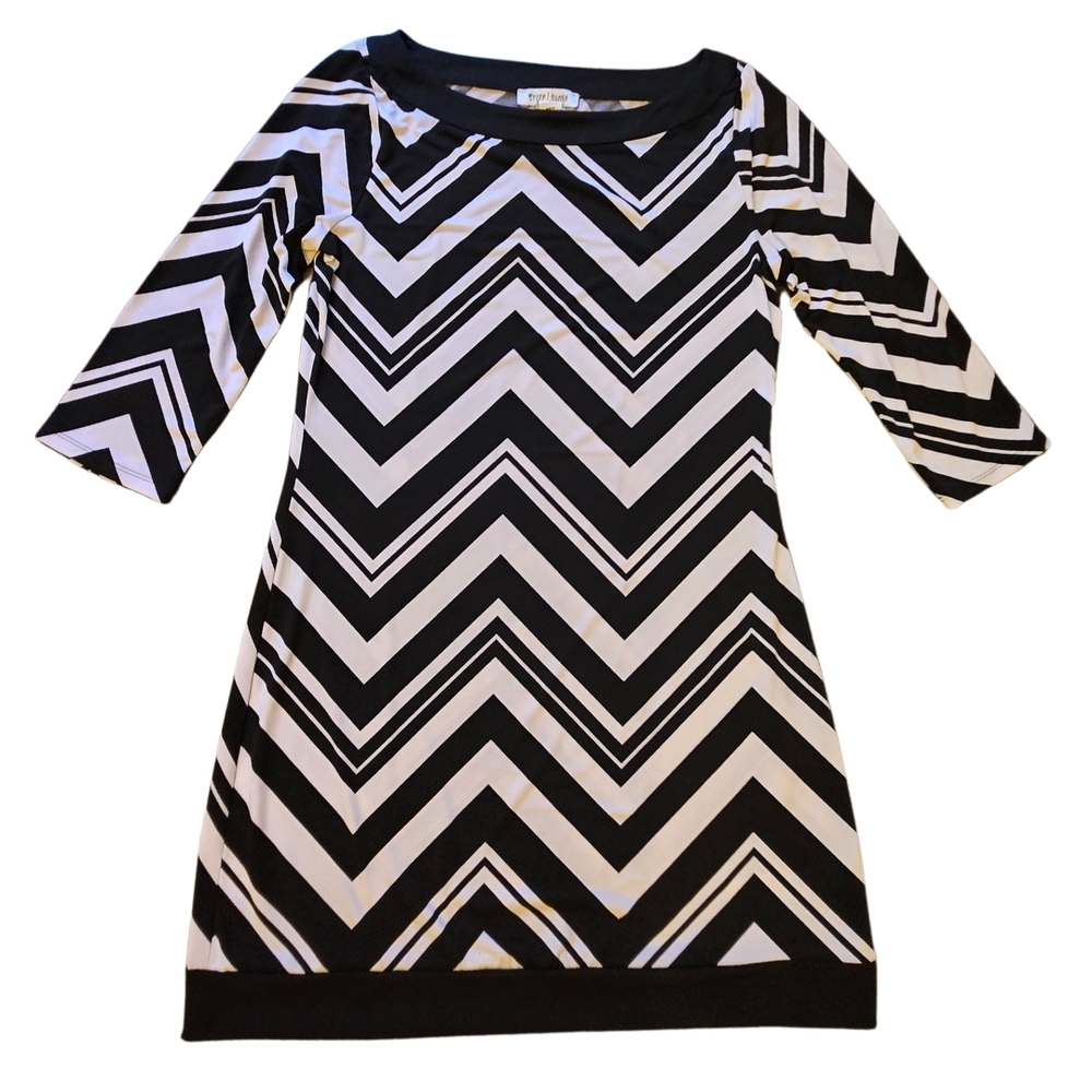 Chic Chevron Black and White Dress